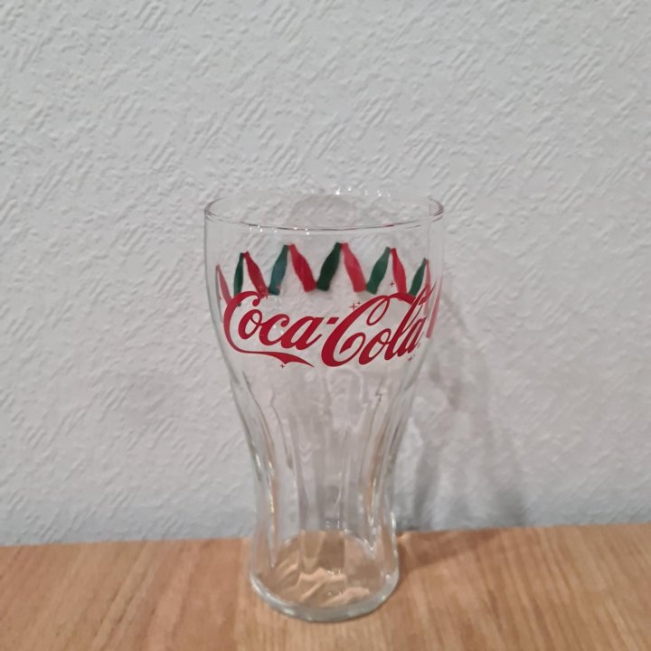 Стакан Coca Cola