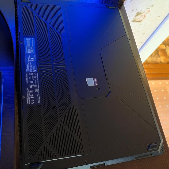 ASUS i5-7300HQ/GTX1050 4GB/ОЗУ 12Gb/SSD