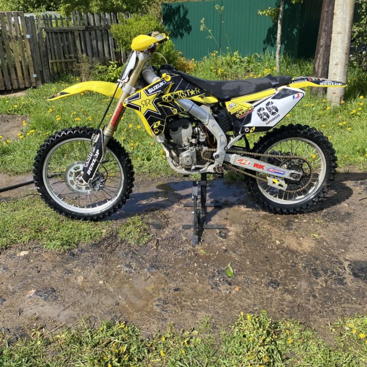 Мотоцикл Suzuki RM-Z250