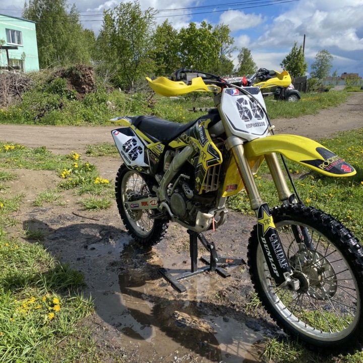 Мотоцикл Suzuki RM-Z250