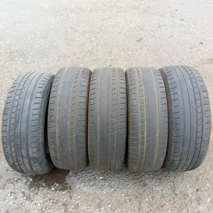 195/65 R15 Viatti Strada Asimmetrico