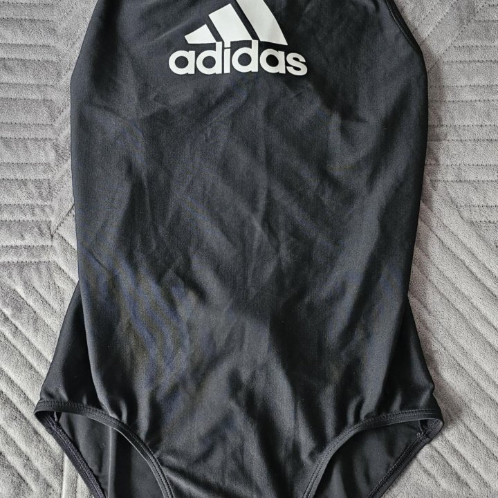 Новый купальник.Adidas. Германия.