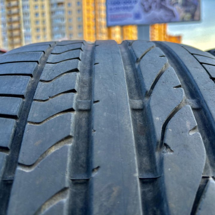 Шины разноширокие Bridgestone 275/40/20 315/35/20