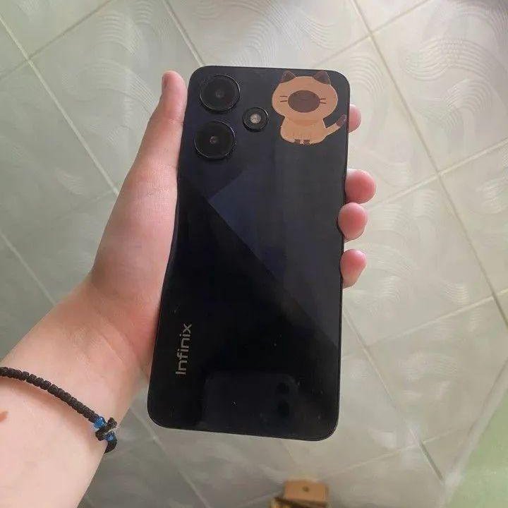 Infinix Hot 30i