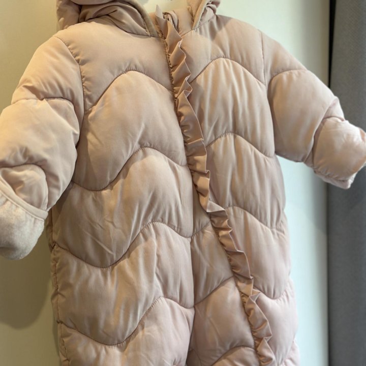 Демисезонный комбинезон для девочки