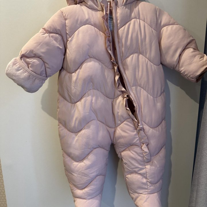 Демисезонный комбинезон для девочки