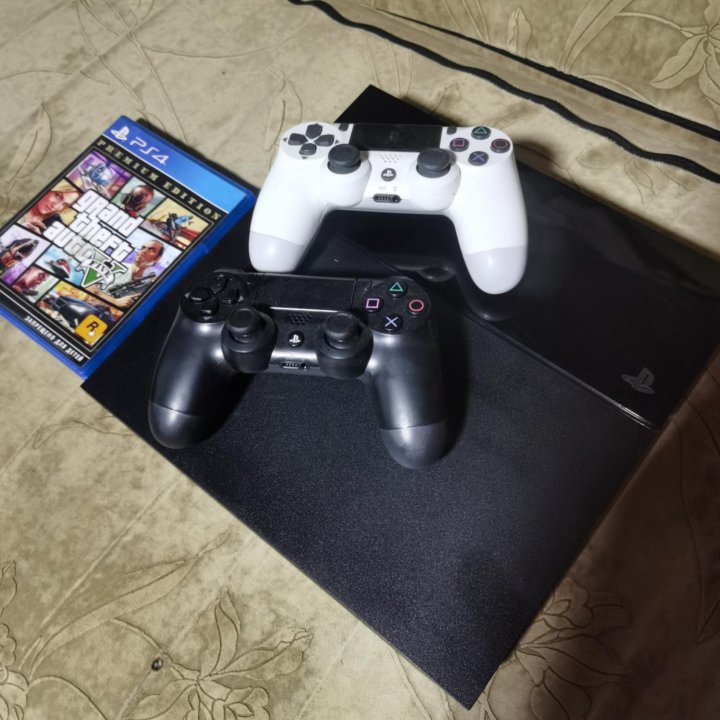 PlayStation 4+2 джойстика