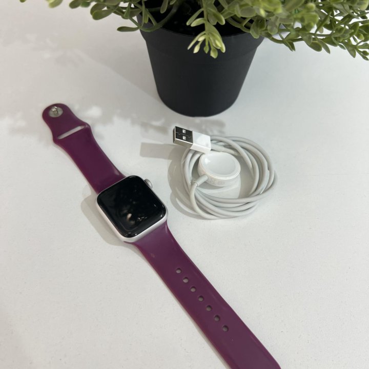 Apple Watch 4 40mm оригинал, гарантия