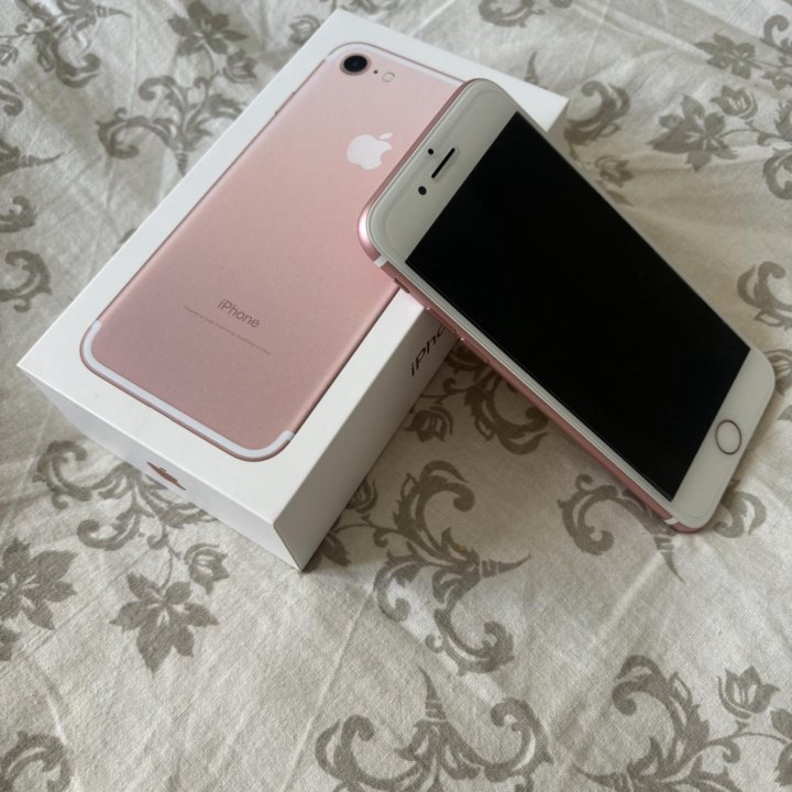 iPhone 7 32 гб розовый