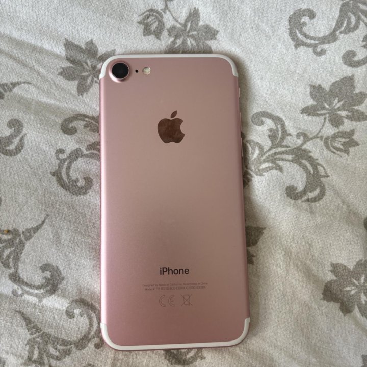 iPhone 7 32 гб розовый