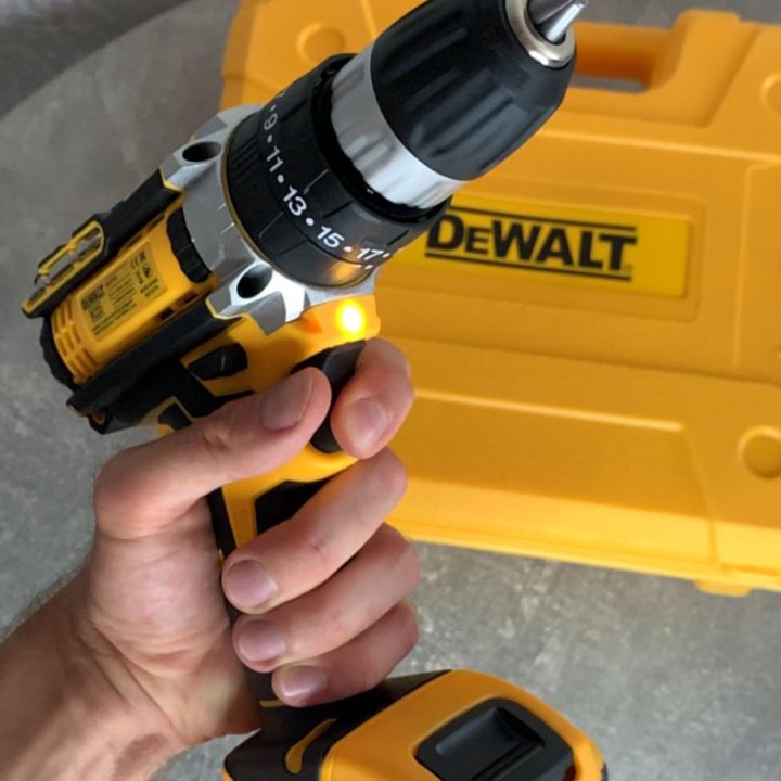 Шуруповерт DeWalt 21v