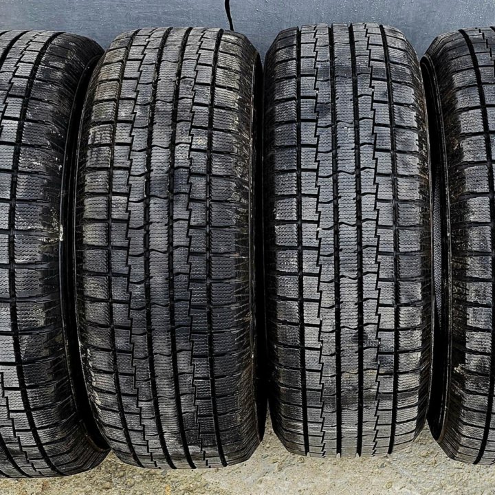 205/60 R16 зима. Хорошее состояние. TOYO 20г.в. Б