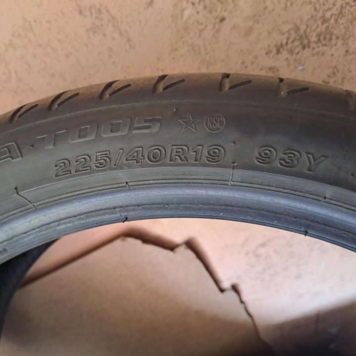 225/40/r19 Bridgestone Turanza T005