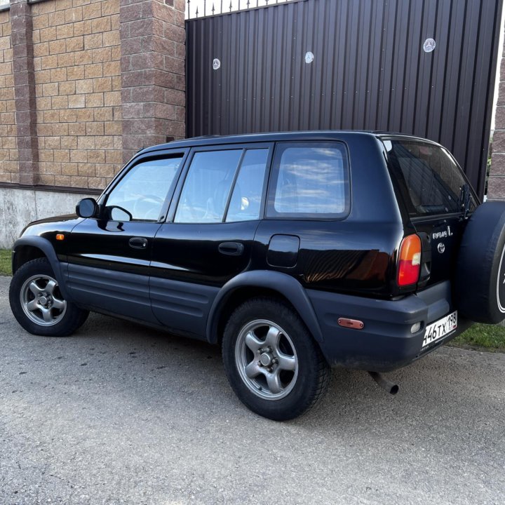 Toyota RAV4, 1997