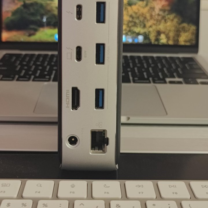 Док-станция Anker 577 (13 в 1, Thunderbolt 3)