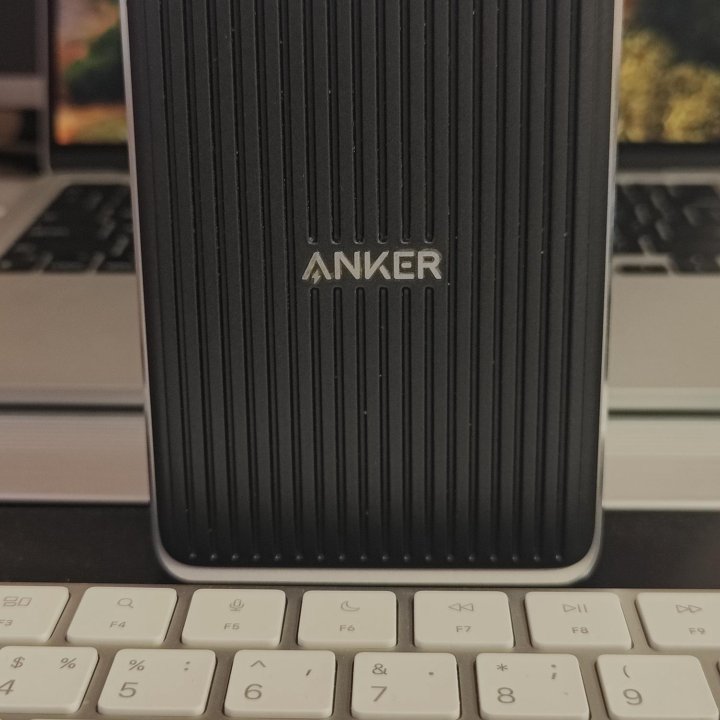 Док-станция Anker 577 (13 в 1, Thunderbolt 3)