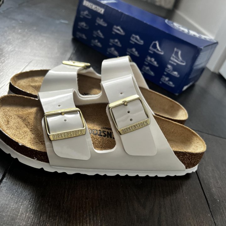 Сандали Birkenstock Arizona белые