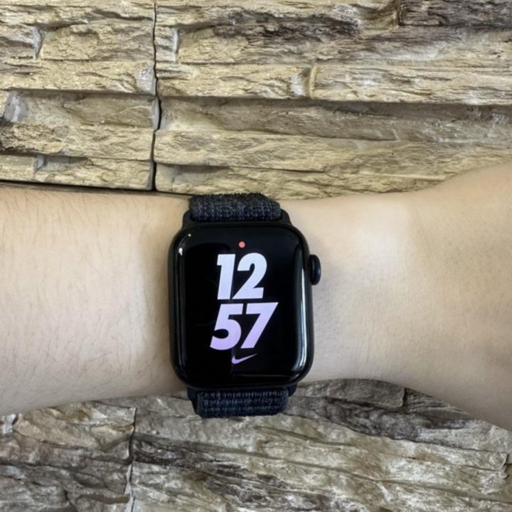 Apple watch se2 40 mm 2023г.