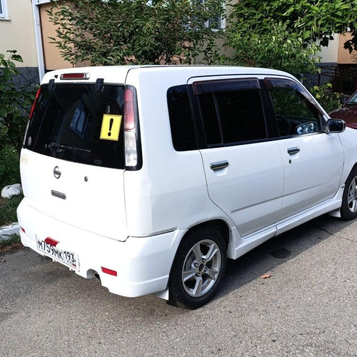 Nissan Cube, 1999