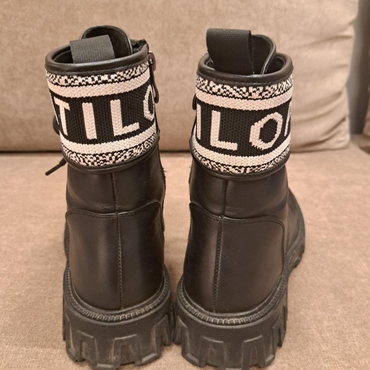 Демисезонные ботинки для девочки 37-38 размер