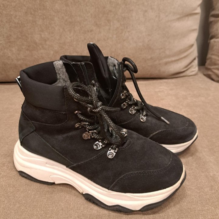 Демисезонные ботинки для девочки 37-38 размер