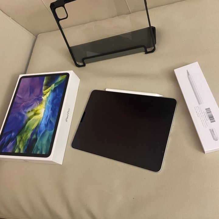 iPad Pro 11 2020, 256gb + Cellular
