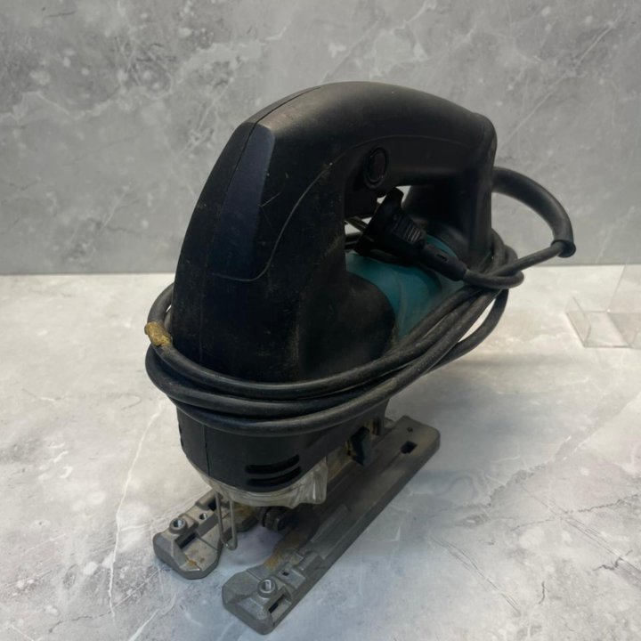 Лобзик Makita 4340FCT