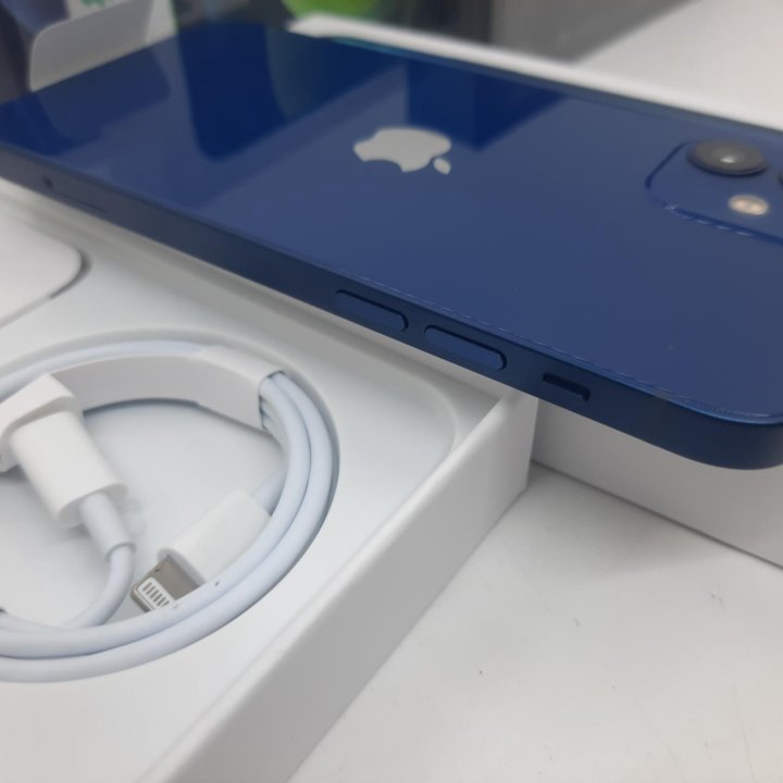 iPhone 12 64GB Синий Состояние нового