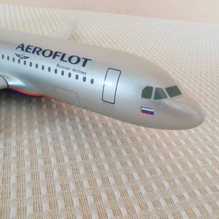 Модель самолёта Airbus 320 Аэрофлот 1:100 37 см