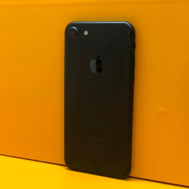 Смартфон Apple iPhone 7 32Gb