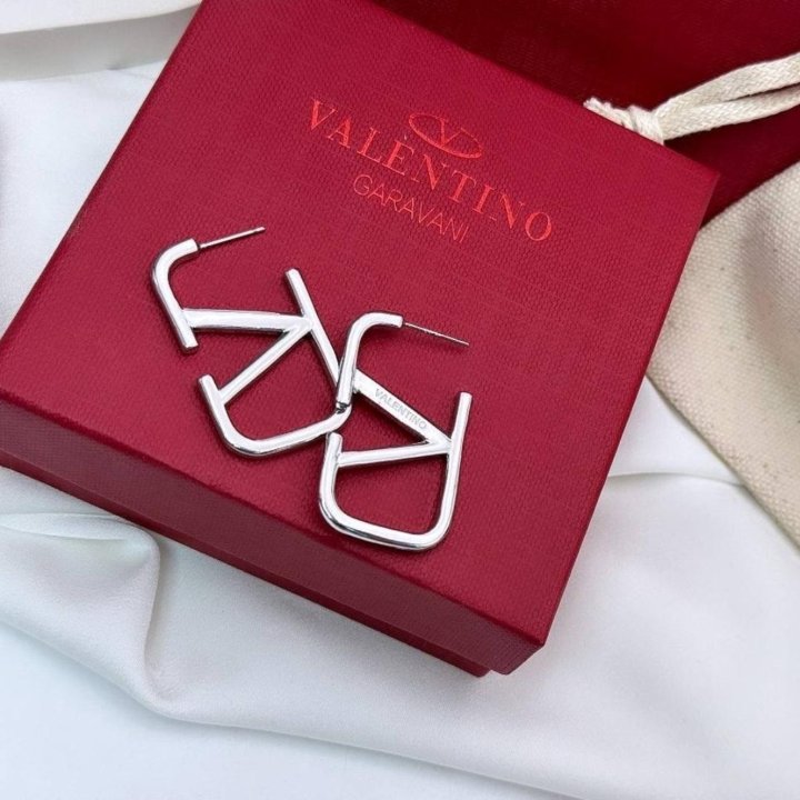Серьги Valentino