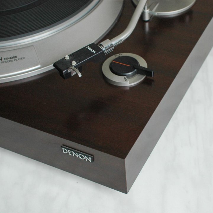 Проигрыватель Denon DP-1200