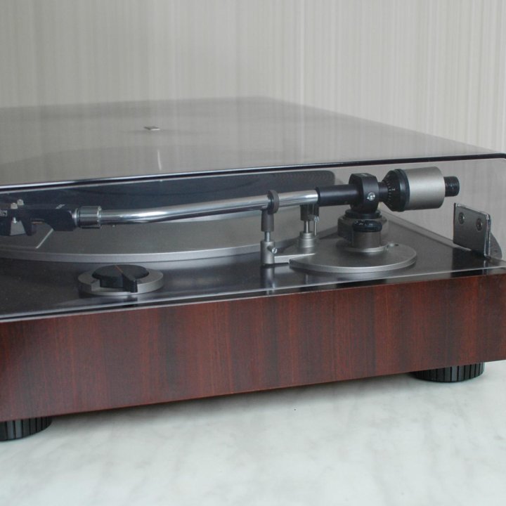 Проигрыватель Denon DP-1200