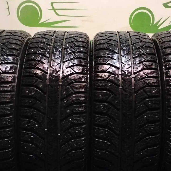 215/50 R17 Bridgestone Ice Cruiser 7000