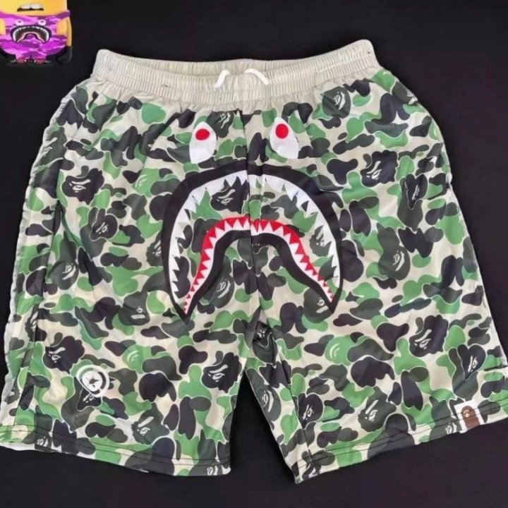 Хайповые шорты Bape. Новые