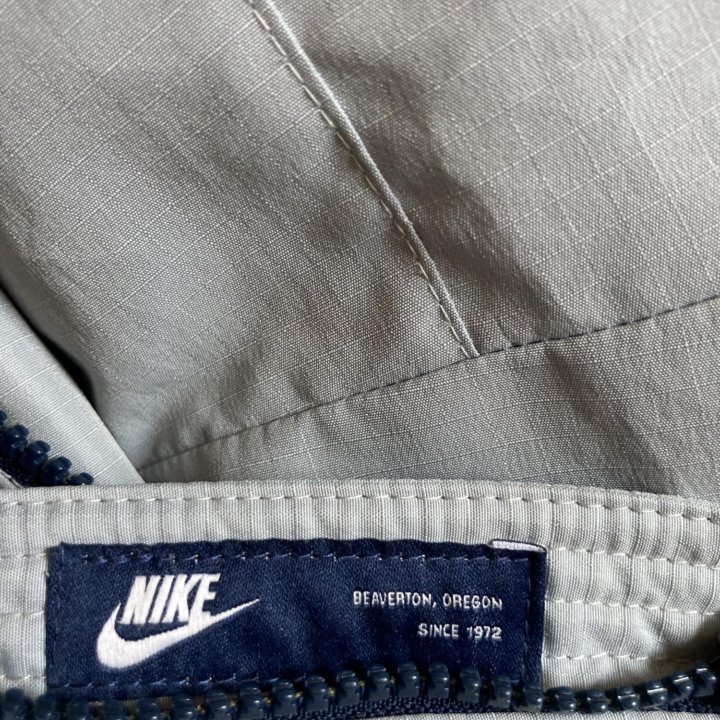 Куртка NIKE, оригинал.