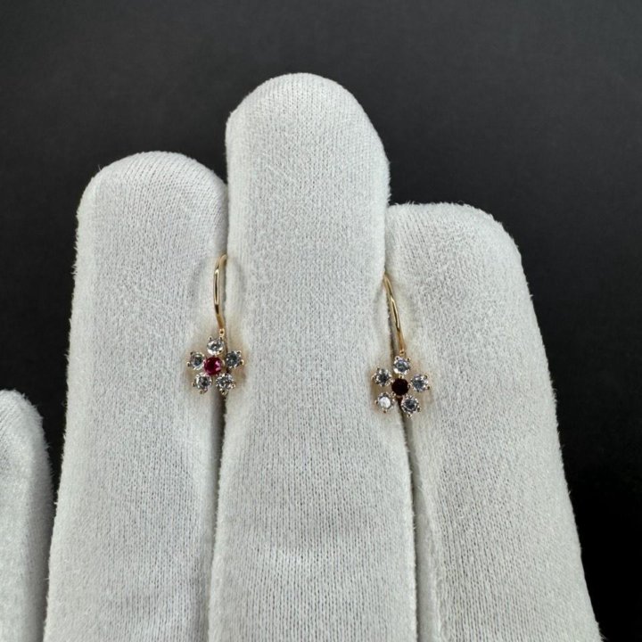 Золотые серьги