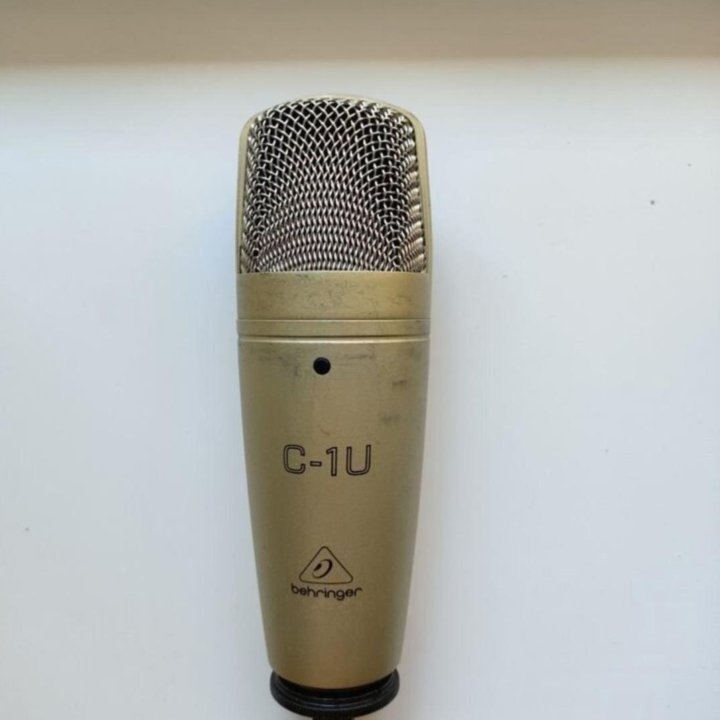 Студийный конденсаторный микрофон Behringer C1