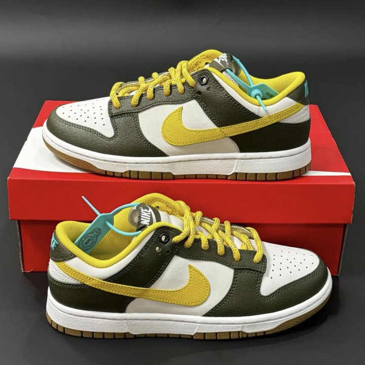 Nike Dunk RETRO PRM