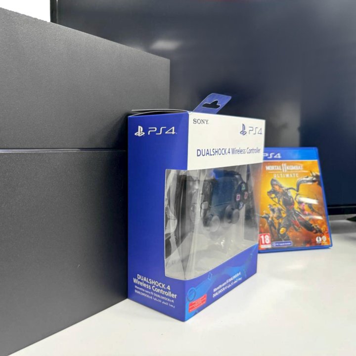 Sony PlayStation 4, Гарантия 2 Джойстика + MK11