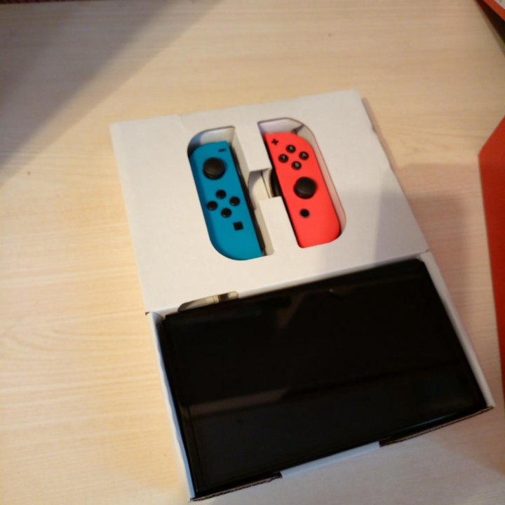 Nintendo Switch OLED, продам