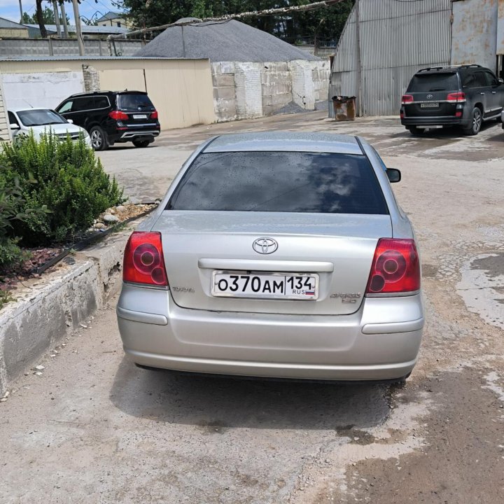 Toyota Avensis, 2004