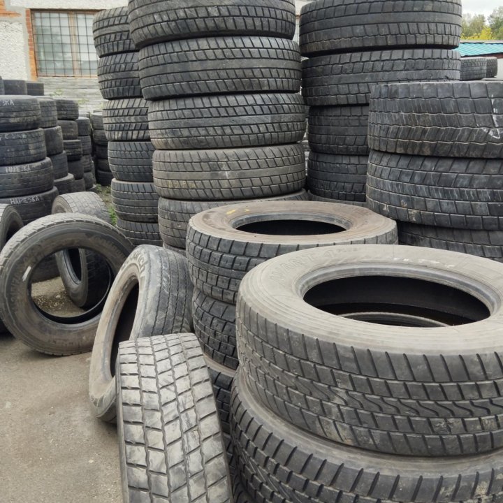 Шины грузовые бу R22.5 315 70 Goodyear