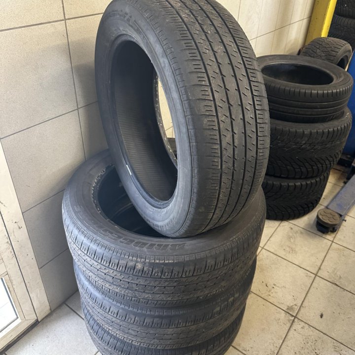 Летние шины Bridgestone 235/55/R19