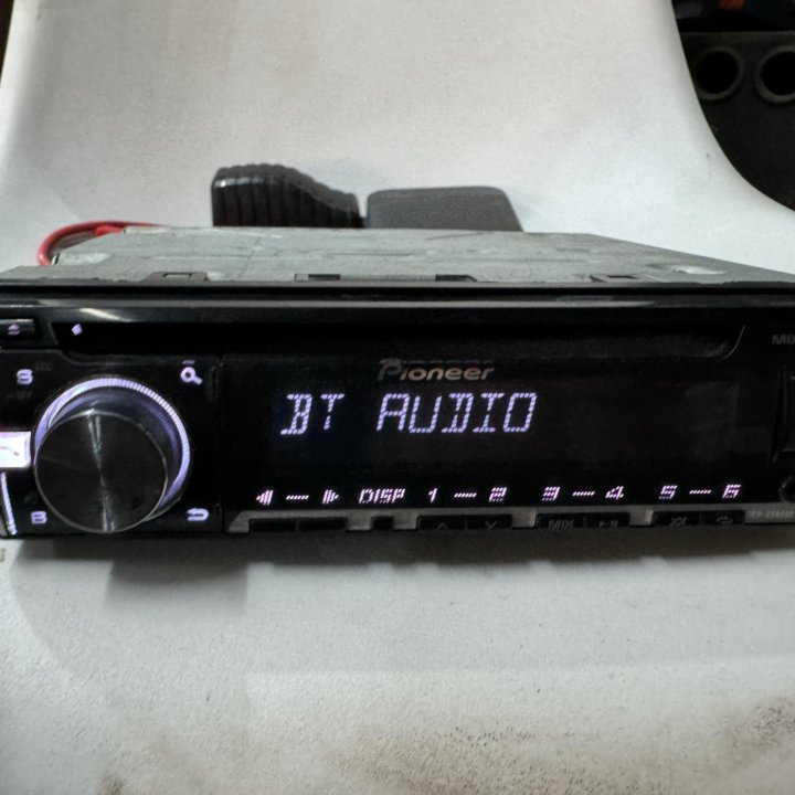 Pioneer deh x5600bt