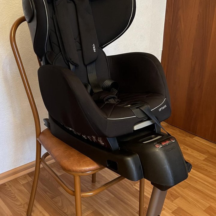 Автокресло Recaro OptiaFix Performance Black