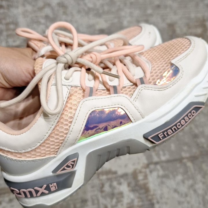 Кроссовки дев, р.36