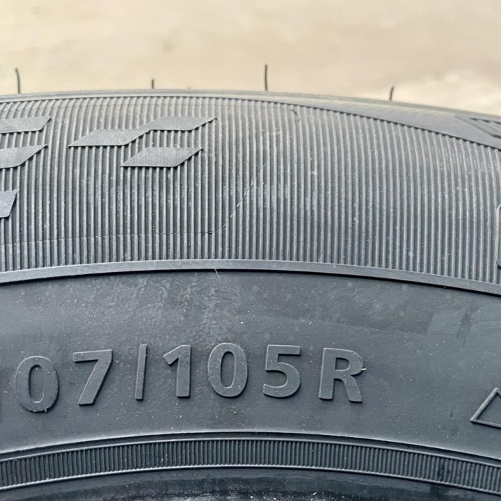 195/75 R16C 107/105R Delinte AW5 VAN