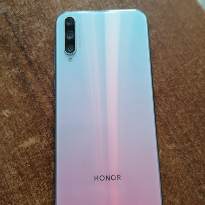 Телефон honor 30i