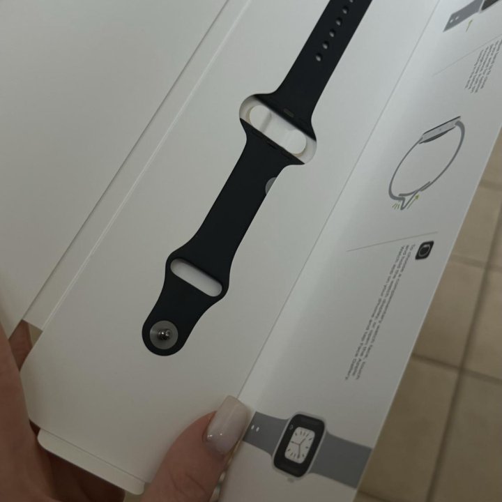 Часы Apple Watch SE 40mm